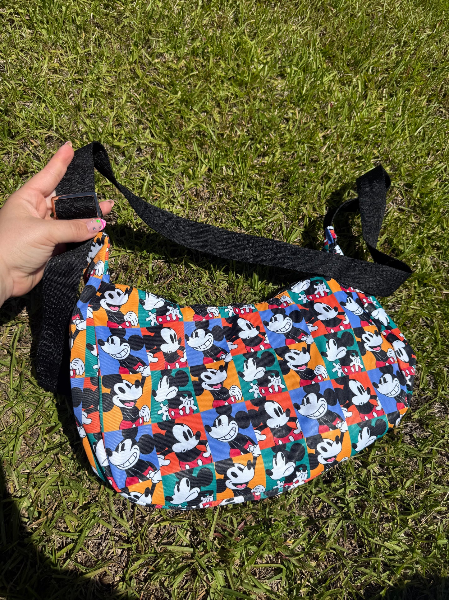 Throwback mouse bag-u crescent 🌙